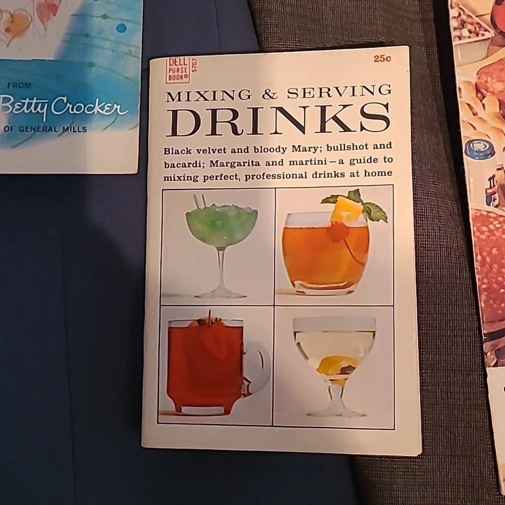 Betty Crocker recipe booklet